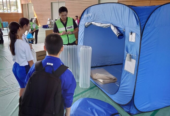 少年消防クラブ活動の様子　消防学校一日入校「粉末消火器訓練」