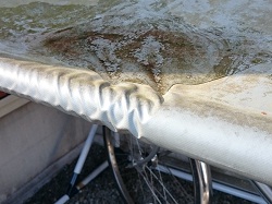 自転車やオートバイの雨よけシート