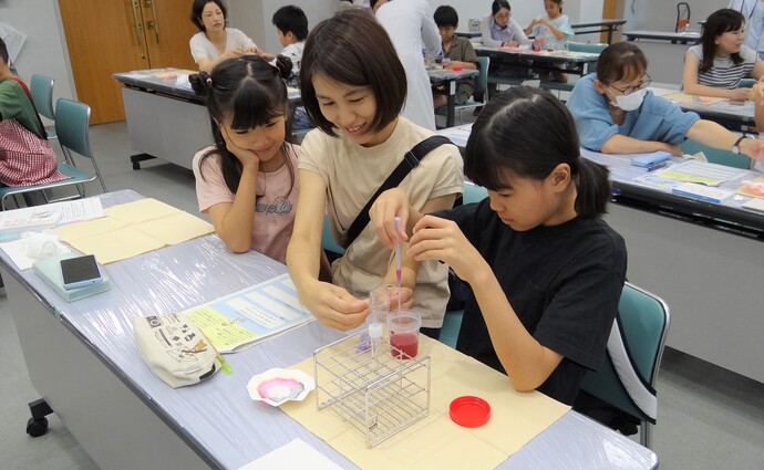 不思議な粉で遊ぼう