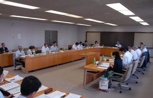 第1回行政改革大綱策定懇談会　様子