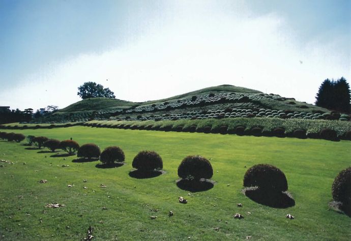 景観賞　塚山古墳（西川田7丁目）