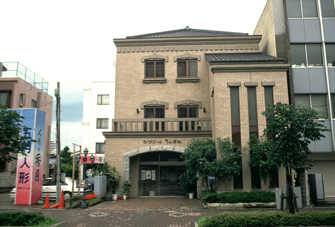 奨励賞　ラパナジールうさぎや（伝馬町4番5号）