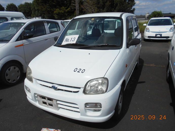 旧公用車（スバル　プレオ）