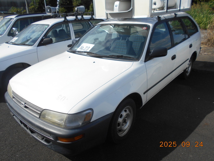 旧公用車（トヨタ　カローラバン）