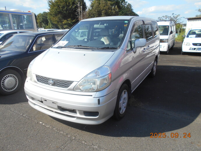 旧公用車（日産　セレナ）