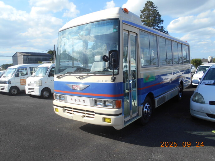 旧公用車【ジャンク品】（日野　レインボーRB）