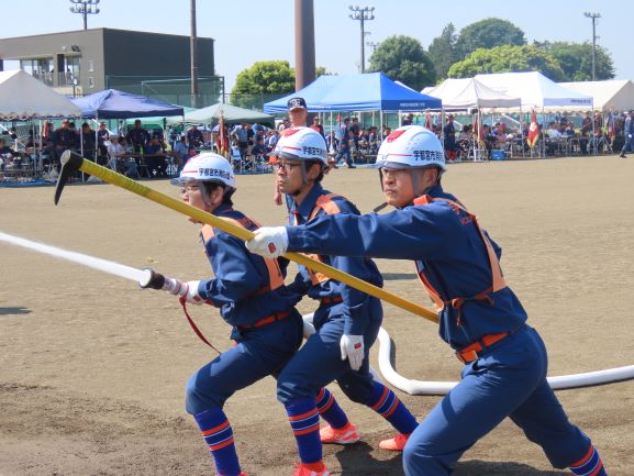 操法大会競技中の写真