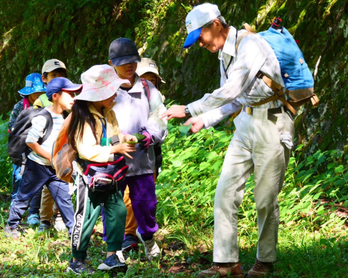 登山の支援の様子