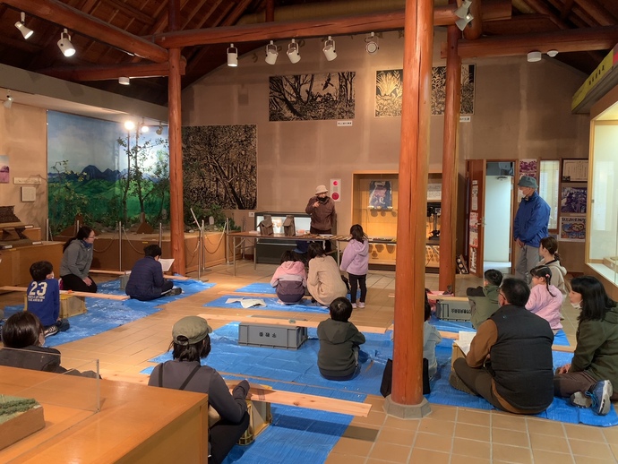 巣箱づくりの様子の写真