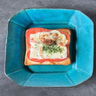 おうちでかんたん！トマナットーストの写真です。