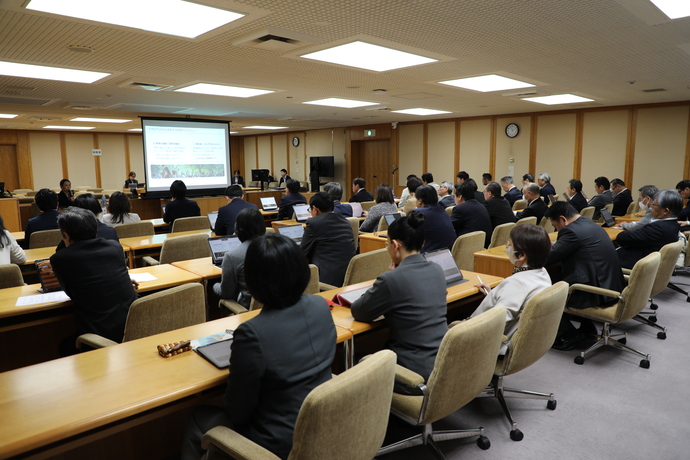 議員研修会の様子