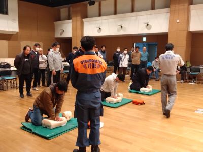 実習（心肺蘇生法）の様子