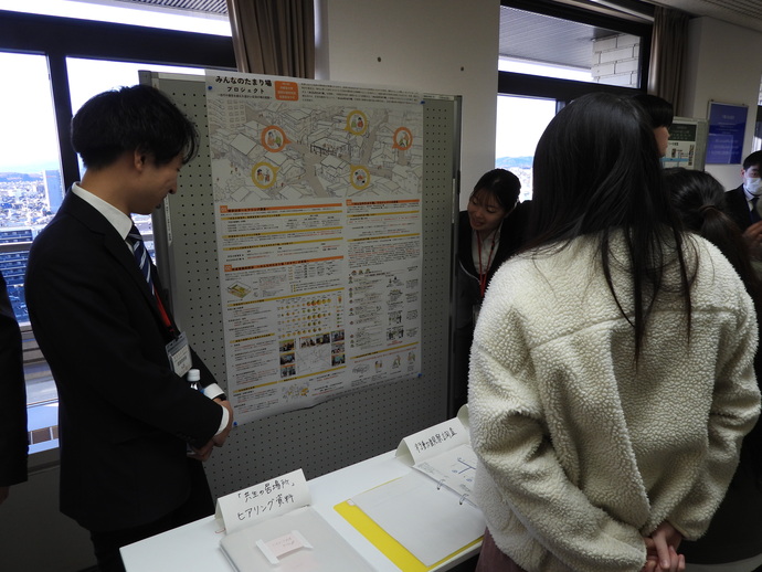 ポスターセッションの様子1