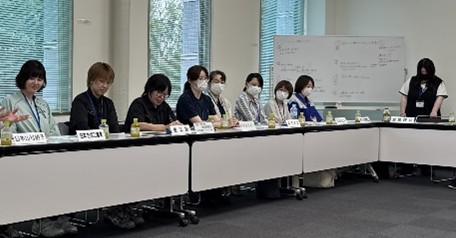 会議の様子（全体）