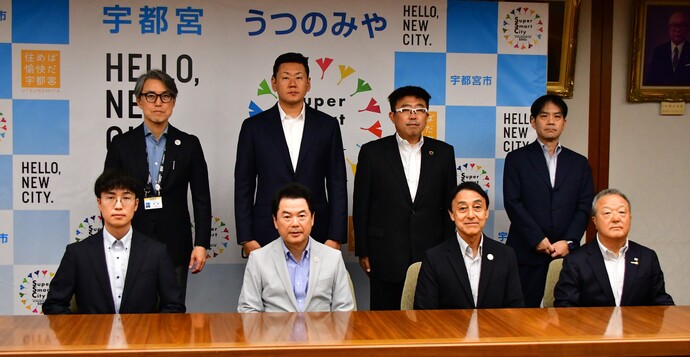 感謝状贈呈式の様子（育英基金）